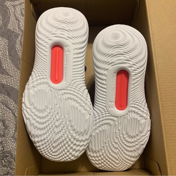 UNDER ARMOUR FLOW Breakthru 2 IWD - Picture 5 of 8